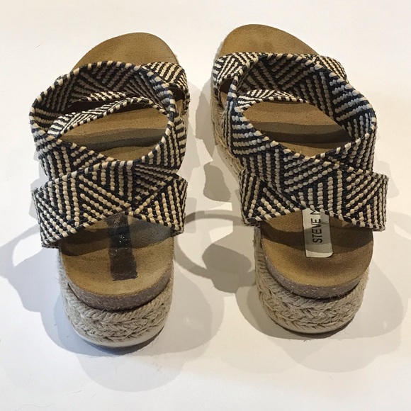 STEVE MADDEN KIMMIE FLATFORM - Picture 2 of 7